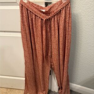 Love Women's Red and White Patterned Wide Leg Pants